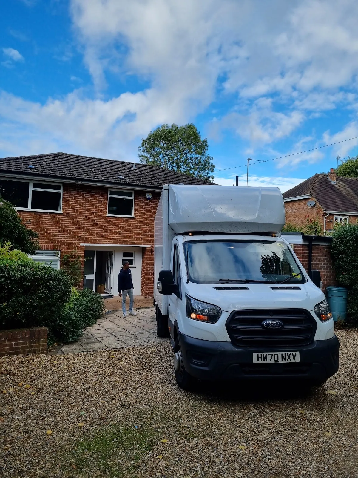 On the drive – Luton on a driveway